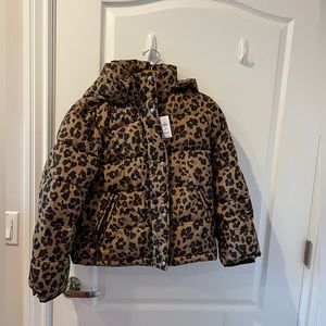 NWT! Gap winter puffer jacket with hood; petite XS